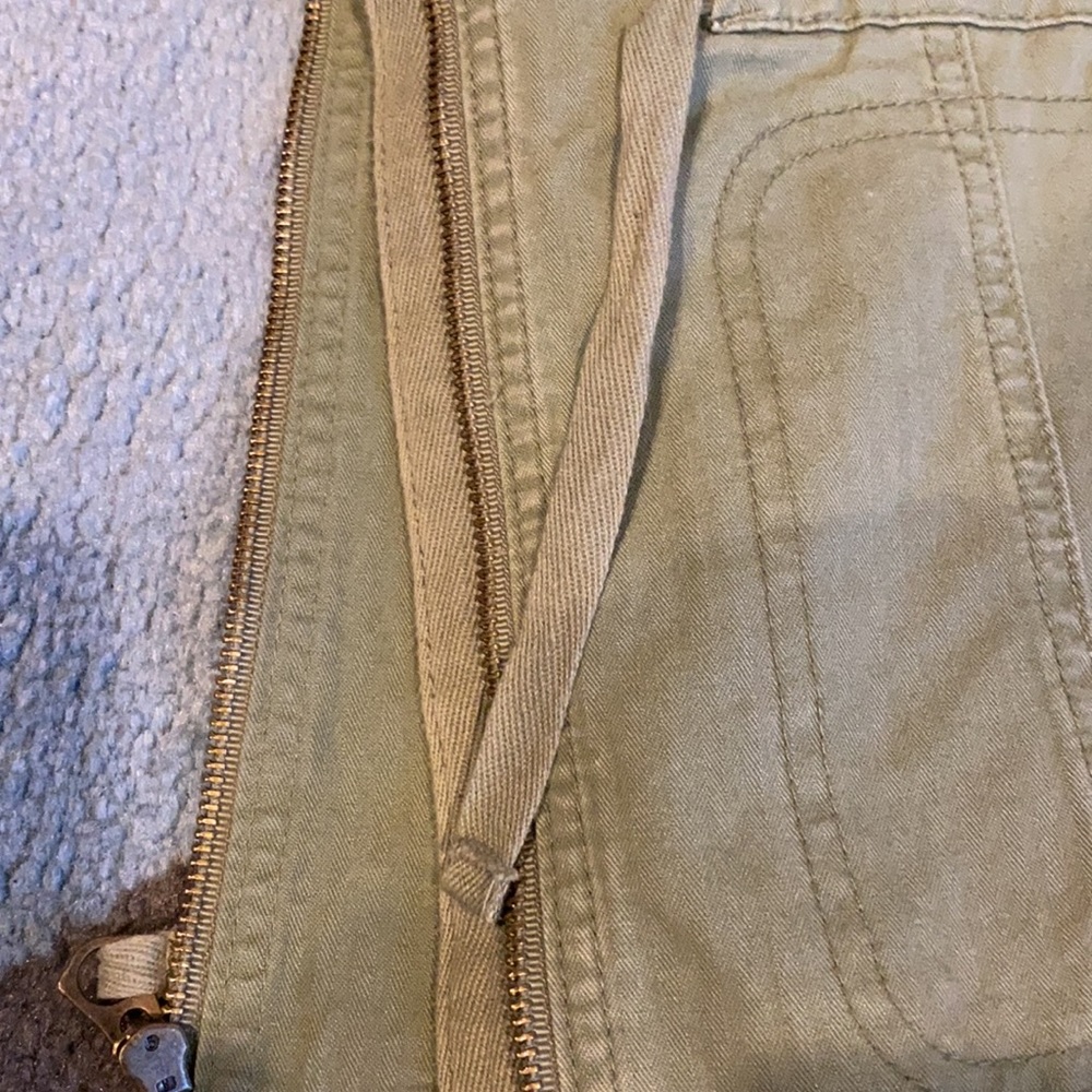 Green Utility Vest - Picture 3 of 5